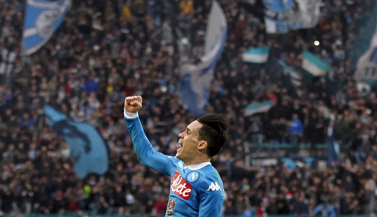 Ekspresi pemain Napoli, Jose Maria Callejon, setelah mencetak gol ke gawang Empoli dalam lanjutan Serie A Italia di Stadion San Paolo, Minggu (31/1/2016) malam WIB. (Reuters/Ciro De Luca)