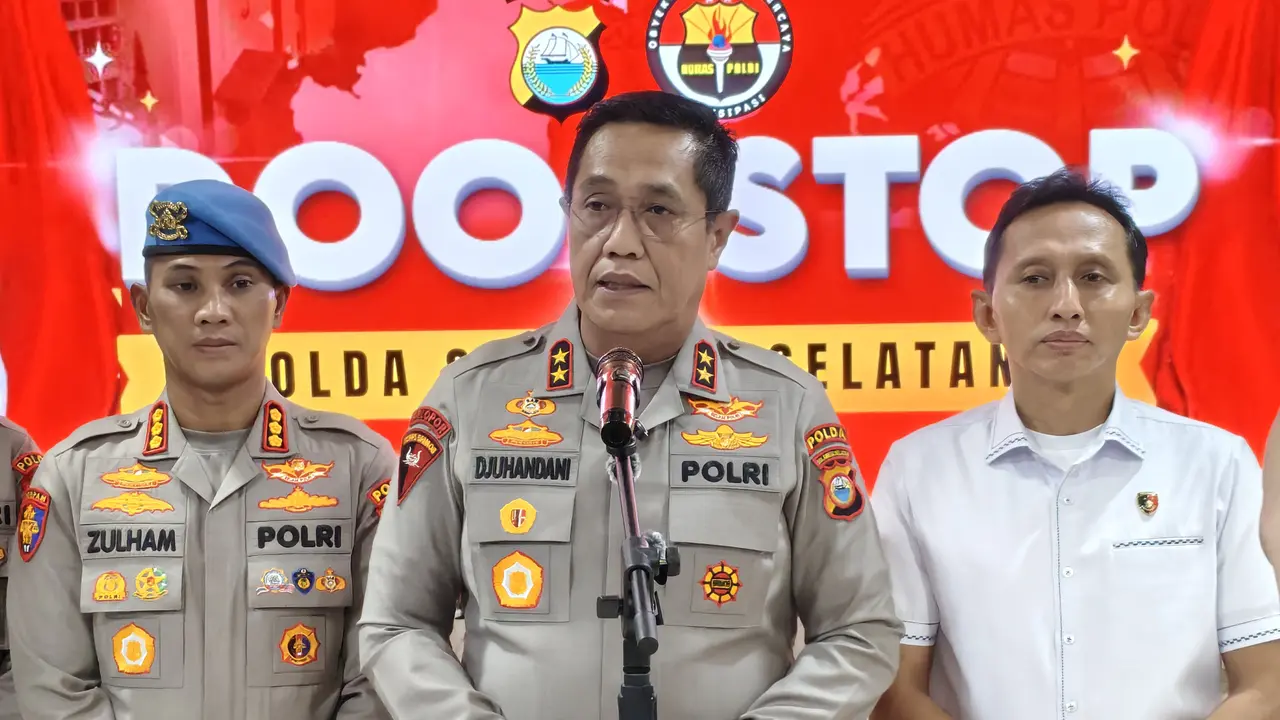 Kapolda Sulawesi Selatan Djuhandhani Rahardjo Puro