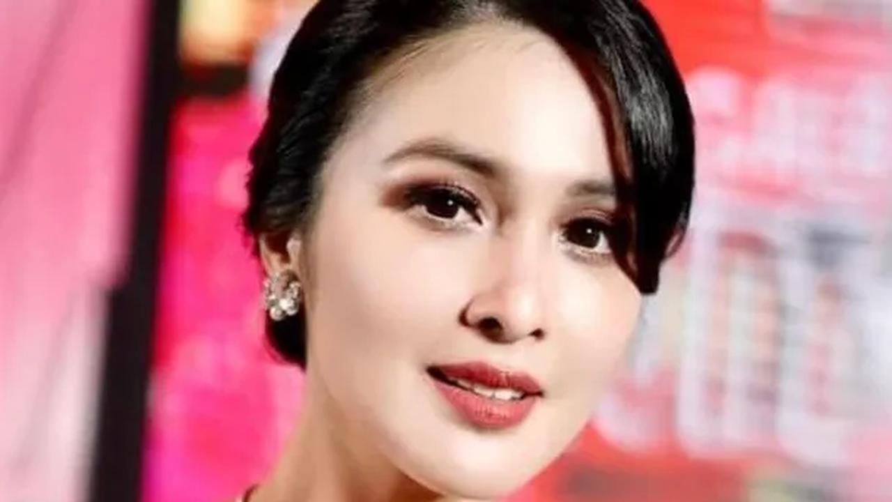Modal Untuk Rayakan Natal di Amerika, Sandra Dewi Rela Jualan Piring dan Sepatu