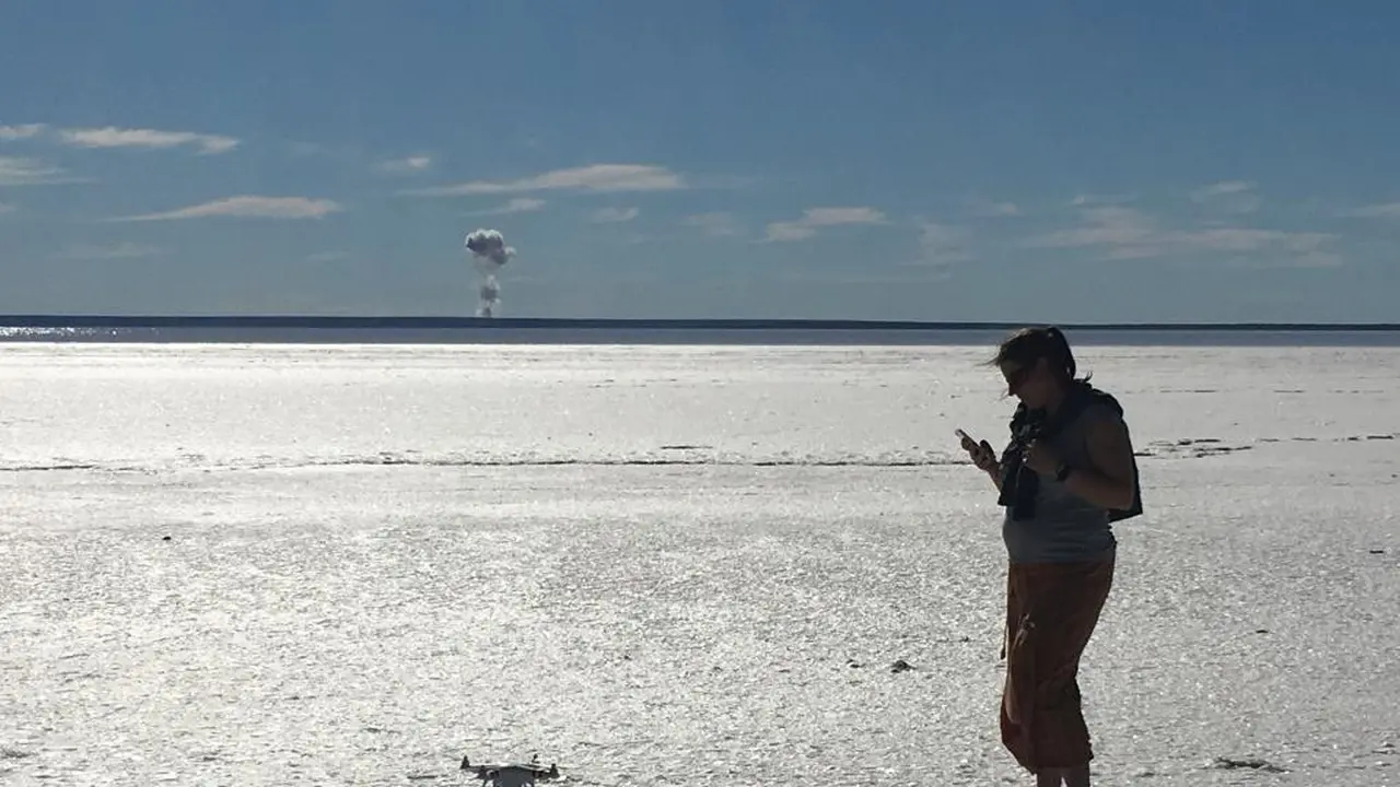 Asap Awan Jamur Terlihat di Pantai Australia, Bom Nuklir Mini? 