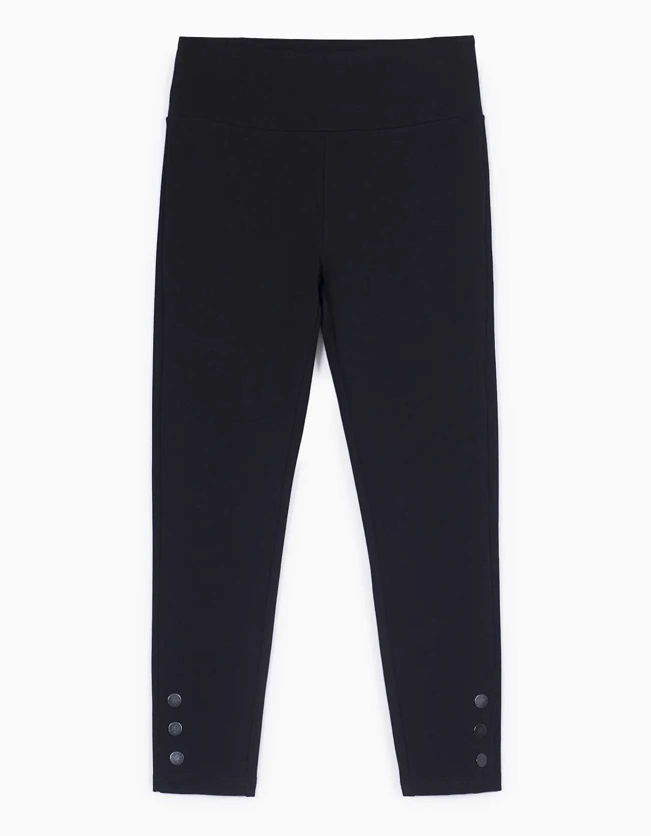 Leggings with button detail (Imgae: stradivarius.com)