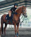 Menekuni olahraga berkuda, Lesti Kejora tunjukkan aura fearless-nya sebagai perempuan. Kita intip gaya sporty-nya yuk! [@lestykejora]