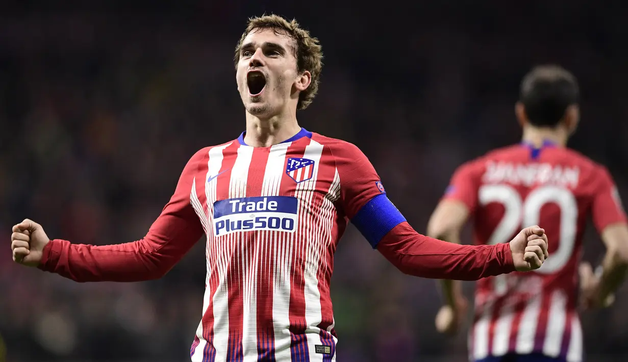 Didatangkan dari Real Sociedad seharga £48,5 juta pada 2014/15, Antoine Griezmann dengan cepat merebut hati penggemar Atletico. Runner up tiga Ballon d'Or 2016 dan 2018 itu telah menyumbang trofi Liga Europa, Piala Super Spanyol, dan Piala Super UEFA di bawah asuhan Simeone. (AFP/Javier Soriano)