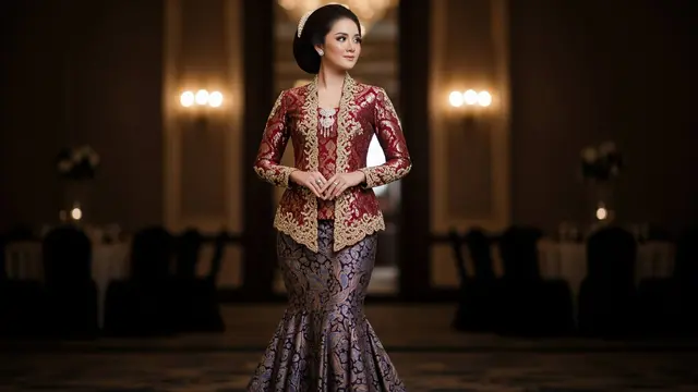 Model Atasan Kutubaru Bawahan Kain Batik yang Memukau