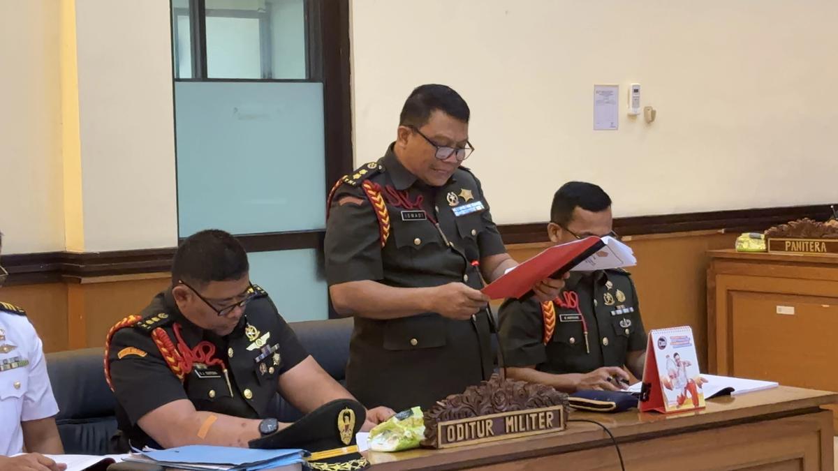 Empat Prajurit TNI Terdakwa Penyiraman Air Keras Andrie Yunus Dituntut 2 Tahun 6 Bulan Penjara