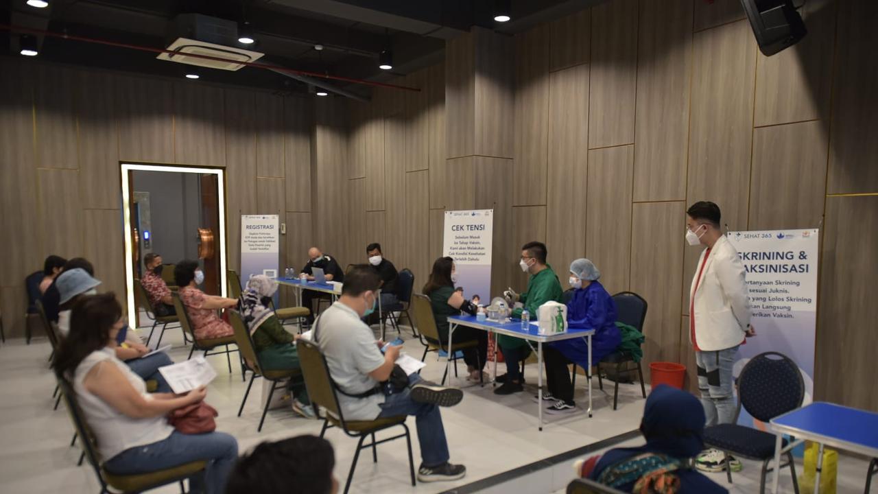 Vaksinasi Gotong Royong.