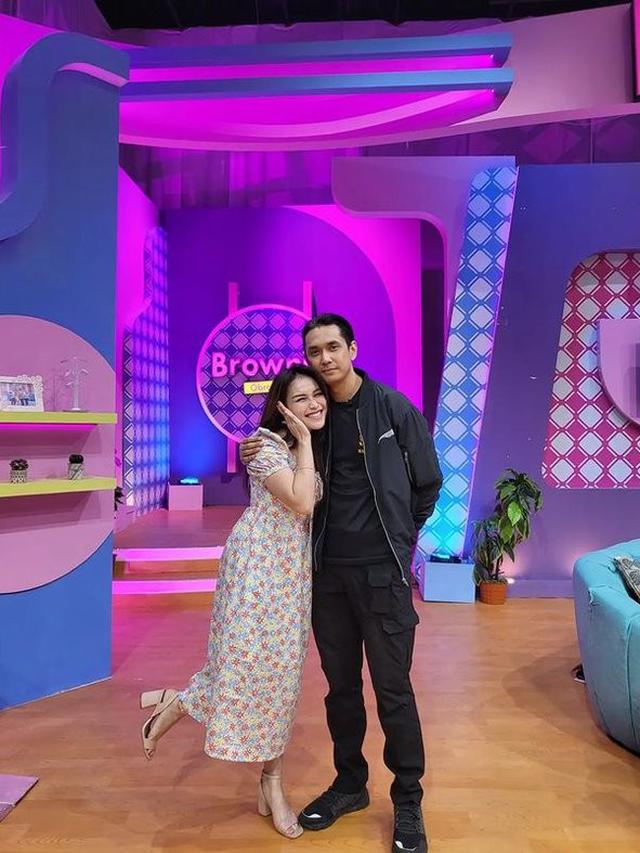 6 Potret Ayu Ting Ting dan Wisnu Hardana Adik Sara Wijayanto, Didoakan Berjodoh