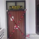 KPK OTT di Kuansing, Ruangan Bupati Suhardiman Amby Disegel