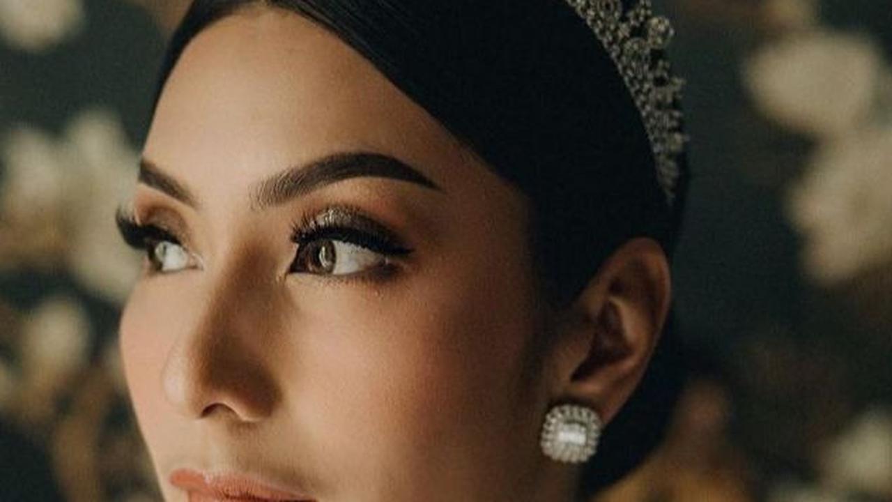 Mengenakan Kebaya Karya Didiet Maulana, 8 Foto Perincian Tampilan Memukau Tyas Mirasih di Hari Bahagianya