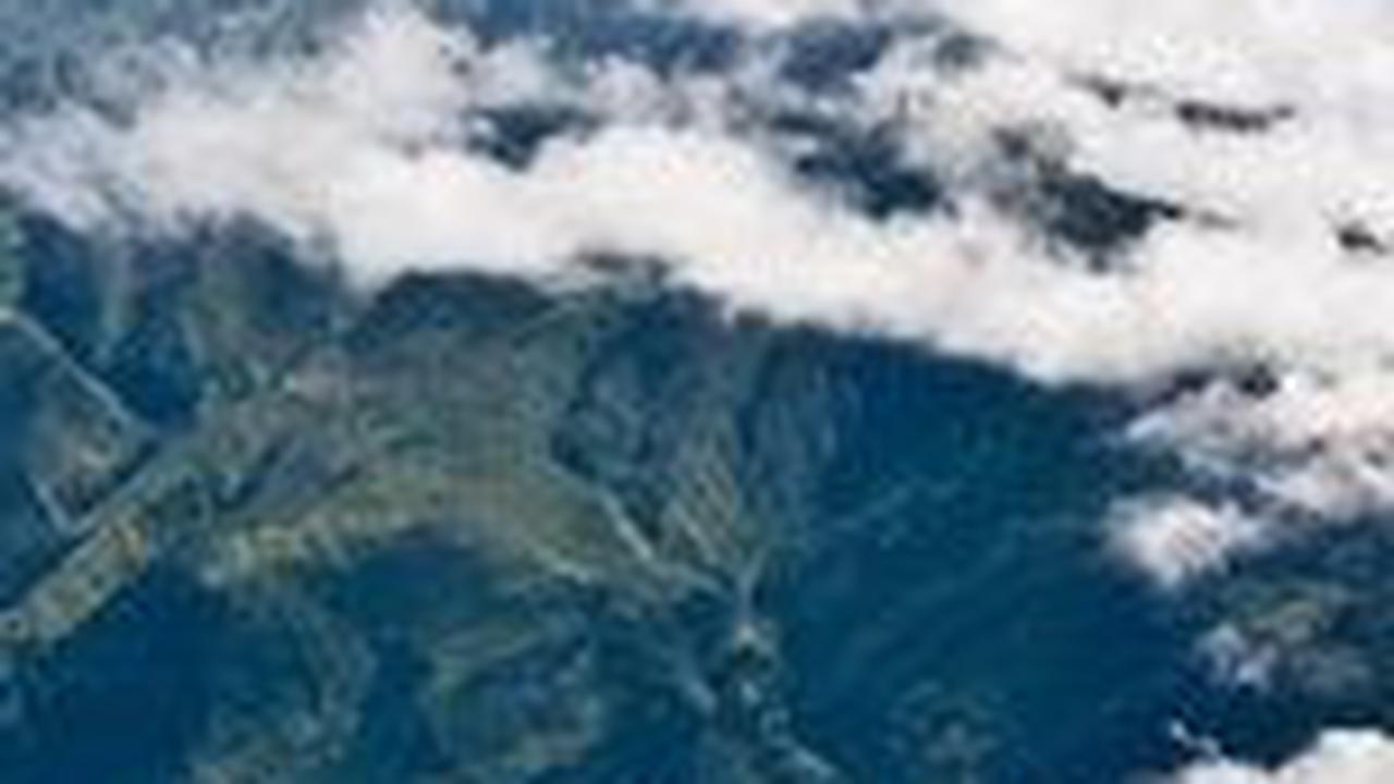 5. Gunung Merbabu (3,145 mdpl)