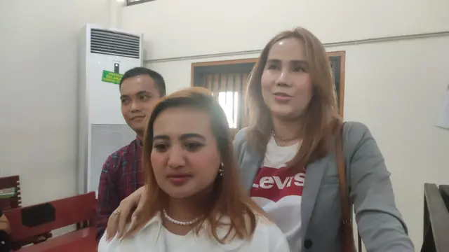 Datang ke Sidang Lina Mukherjee, Isa Zega Sindir Tuntutan JPU Tidak Sesuai