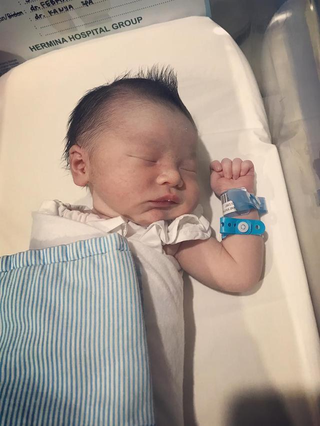 [Bintang] Anak Sammy Simorangkir