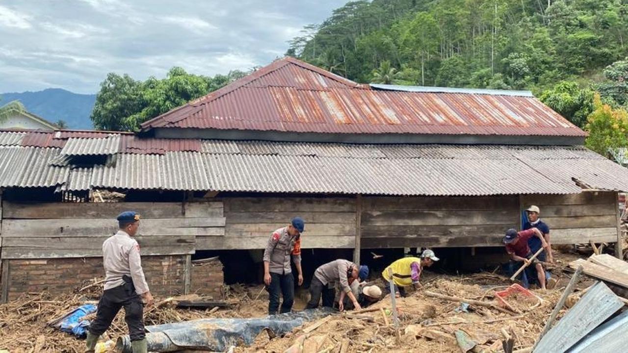 Polda Lampung Siapkan Trauma Healing Berkelanjutan bagi Korban Banjir, Pulihkan Mental Warga Terdampak