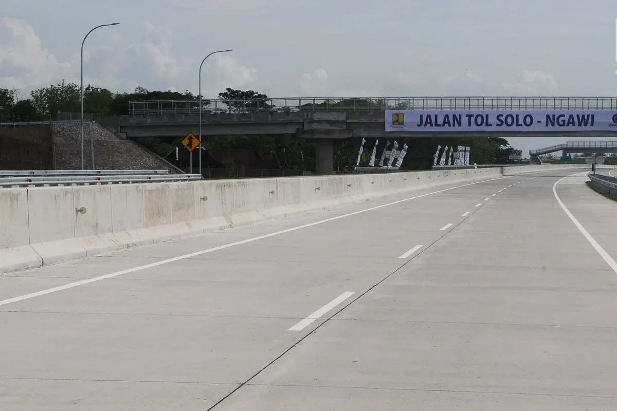 Jalan Tol Segmen Sragen-Ngawi