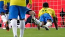 Pemain timnas Brasil, Gabriel Jesus berhasil mencetak gol ke gawang timnas Jerman pada laga uji coba di Olympiastadion Berlin, Selasa (27/3). Brasil menang 1-0 berkat gol tunggal Gabriel Jesus di menit ke-37. (AP Photo/Michael Sohn)