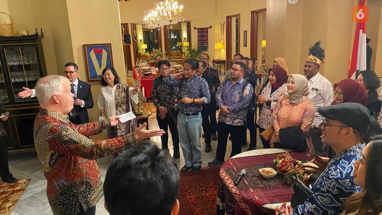 Kuasa Usaha Ad Interim Kedubes AS, Peter Haymond pada Rabu (10/12/2025) di Jakarta, menegaskan bahwa hubungan antar-masyarakat -- people-to-people relations -- menjadi fondasi penting dalam kemitraan Indonesia dan Amerika Serikat.