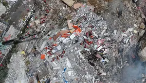 Tanah Longsor di China Timbun Permukiman Warga, 10 Orang Selamat