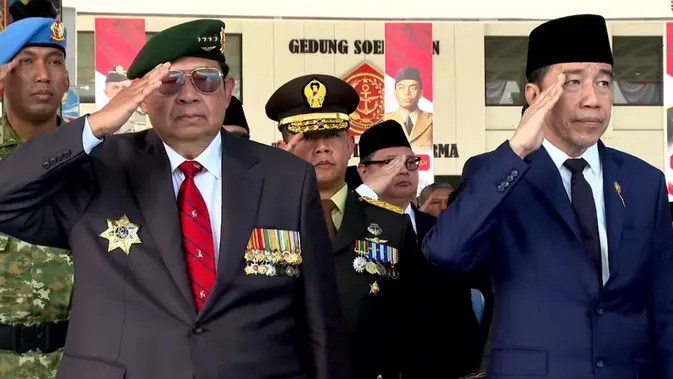 Kehangatan Jokowi dan SBY Bersanding di Perayaan HUT TNI