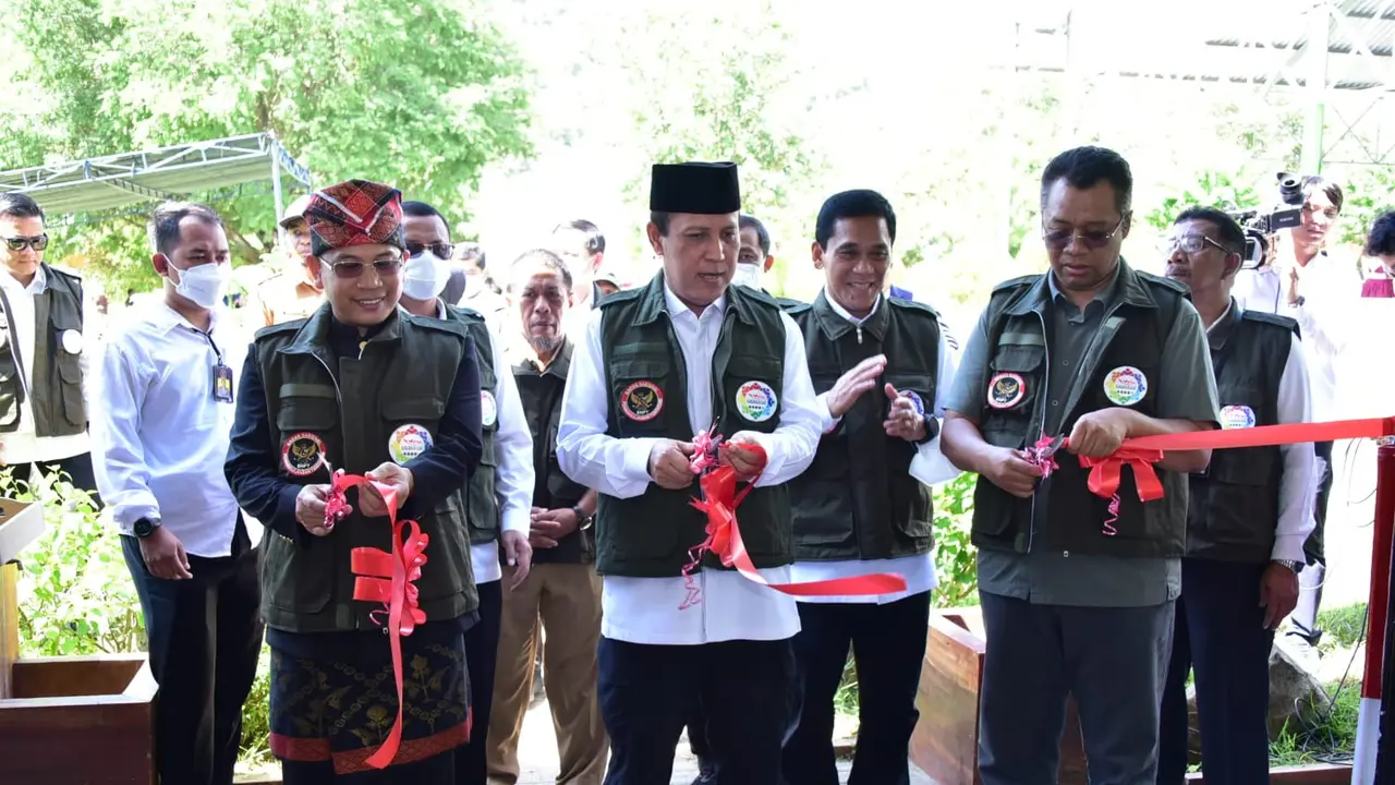 Kepala BNPT Boy Rafli Amar meresmikan Kawasan Terpadu Nusantara (KTN) dan Warung NKRI di Kabupaten Sumbawa , NTB. (Istimewa)