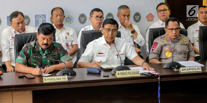 Bersama Panglima TNI dan Kapolri, Wiranto Bahas RUU KUHP hingga Karhutla