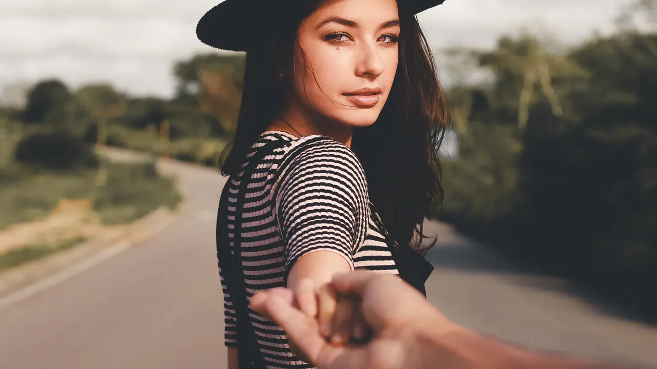 pasangan bahagia