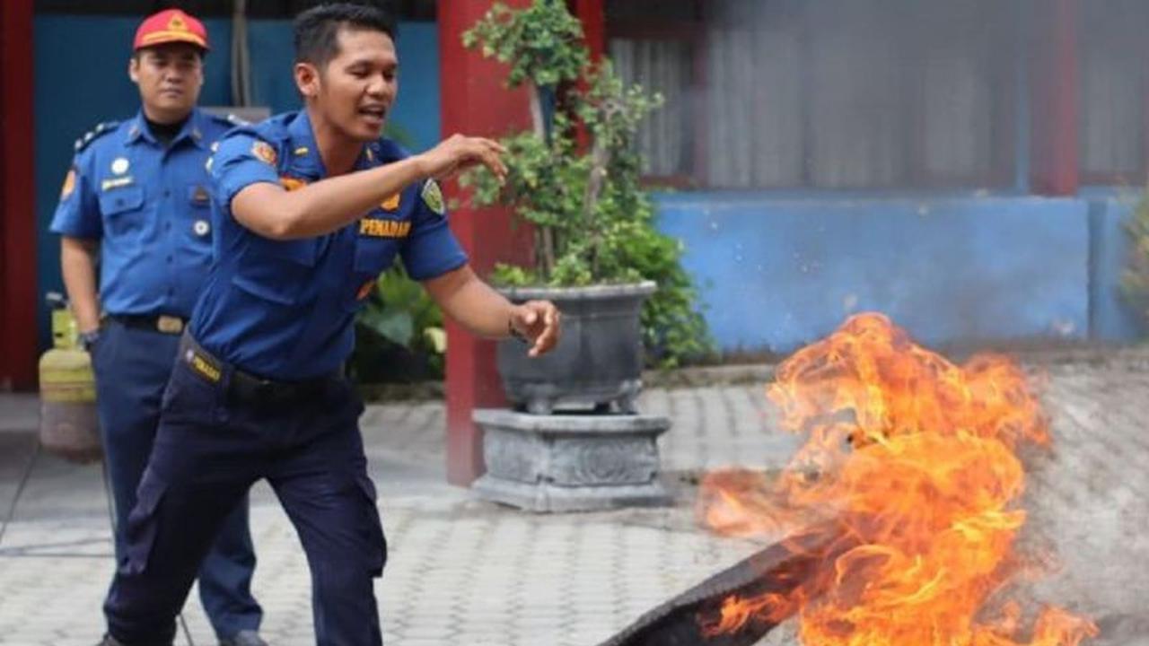 Trivia: Mengapa Pelatihan Damkar SPBU Palangka Raya Penting? Tingkatkan Kesiapsiagaan Hadapi Bahaya Kebakaran!
