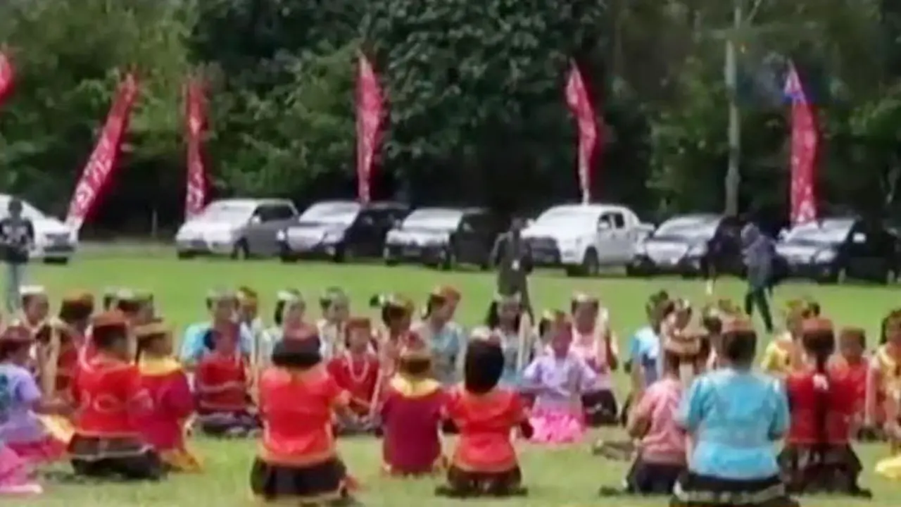 VIDEO: Tarian Gelap di Poso Sambut Gerhana Matahari