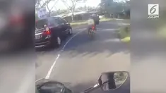 Maksud hati ingin menandingi kecepatan moge di jalur Cikidang, Sukabumi, motor bebek ini malah keluar jalur.