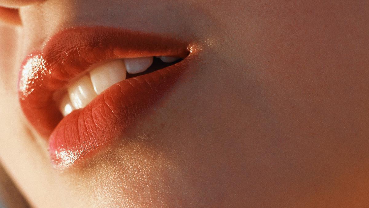 Rahasia Bibir Merona: Teknik Lip Liner untuk Tampil Stunning!