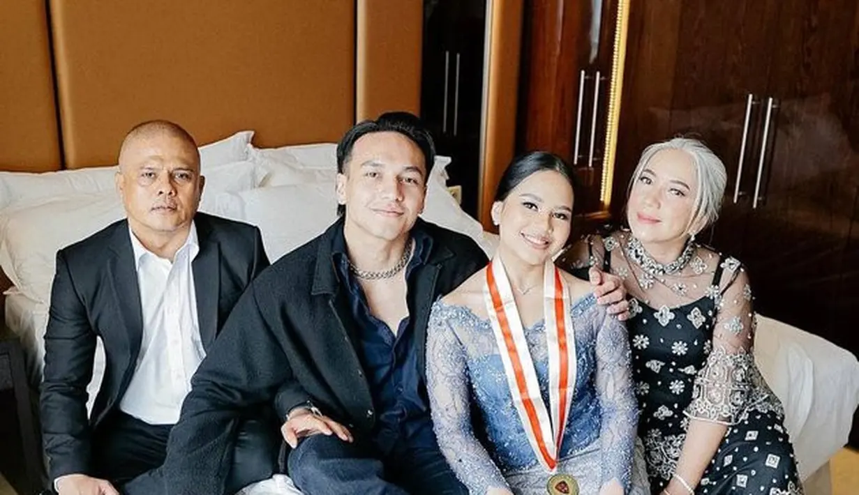 <p>Tentu saja hal tersebut jadi sesuatu yang membanggakan bagi Jessi. Ia menyebut jika pencapaiannya ini tidak lepas dari dukungan orang-orang terdekatnya. [Foto: instagram.com/jejijuu]</p>