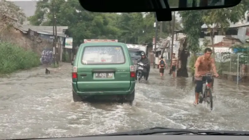 Hujan Deras Guyur Jakarta, Kedaung Kaliangke Banjir