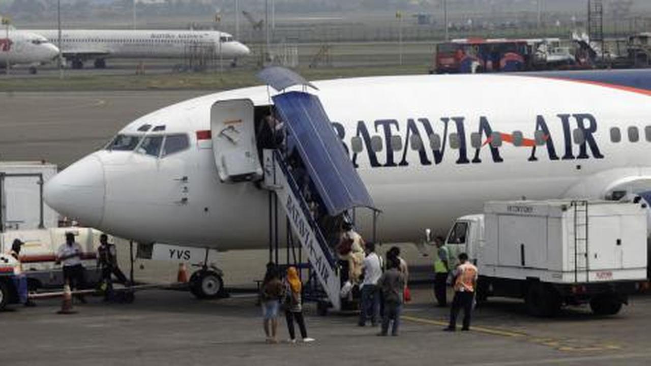 Diputus pailit, bagaimana nasib Batavia Air?