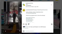 Viral baliho paslon nomor urut 2 Prabowo-Gibran terpasang di tengah trotoar dan menghalangi pejalan kaki. (Foto: tangkapan layar akun Instagram @koalisipejalankaki)