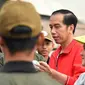 Presiden Jokowi bersama para pelajar Indonesia di Royal Botanic Garden, Sydney Australia (foto: biro pers setpres)