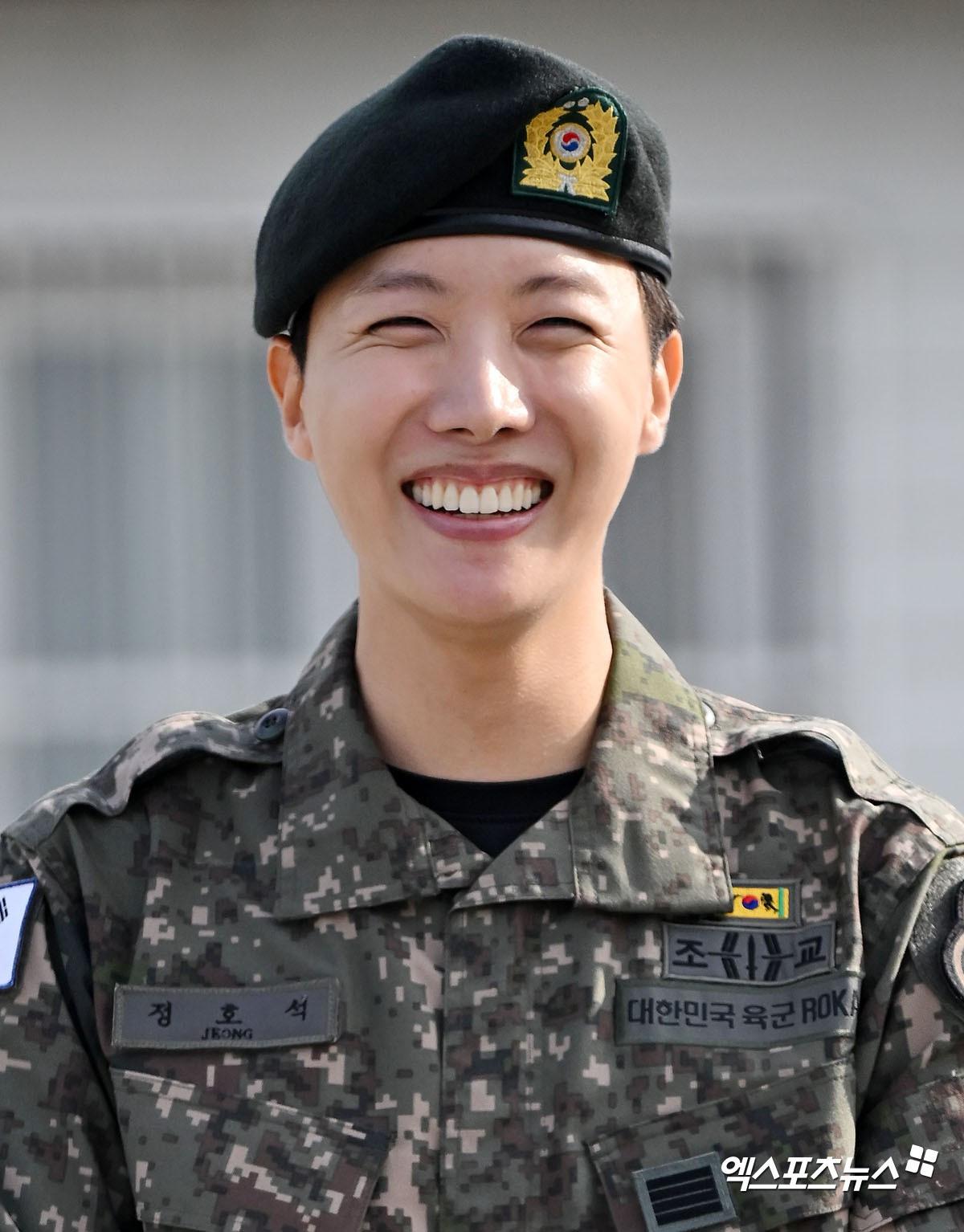 J-Hope Keluar Wamil