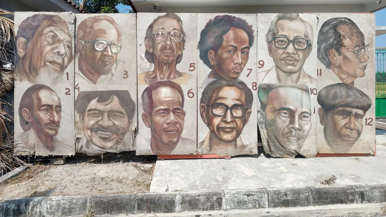 Pameran 100 Tahun Trubus Soedarsono + 100 Hari Api Pengabdian Sujarwo