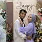 Angga Putra dan istri gelar acara romantis untuk peringati wedding anniversary pertama. (Sumber: Instagram/@afnaalliya_)