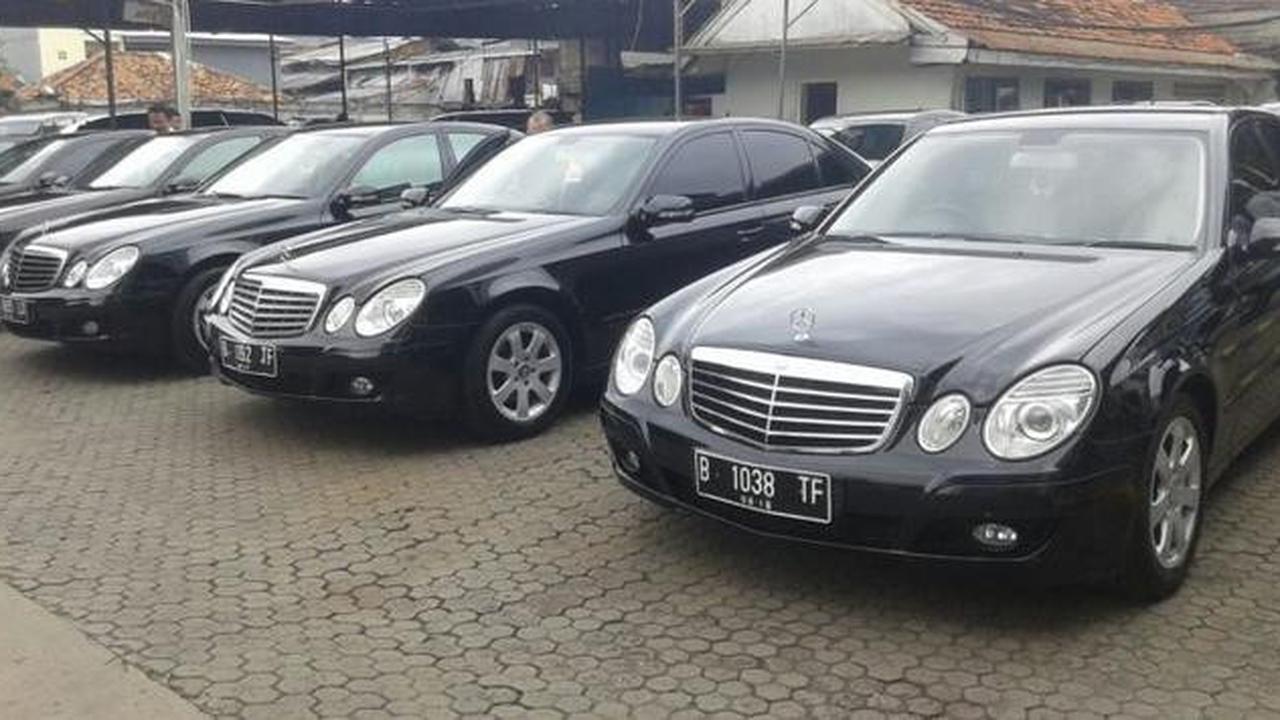 8 Rekomendasi Mobil Mercedes dengan Harga di Bawah Rp 100 Juta!