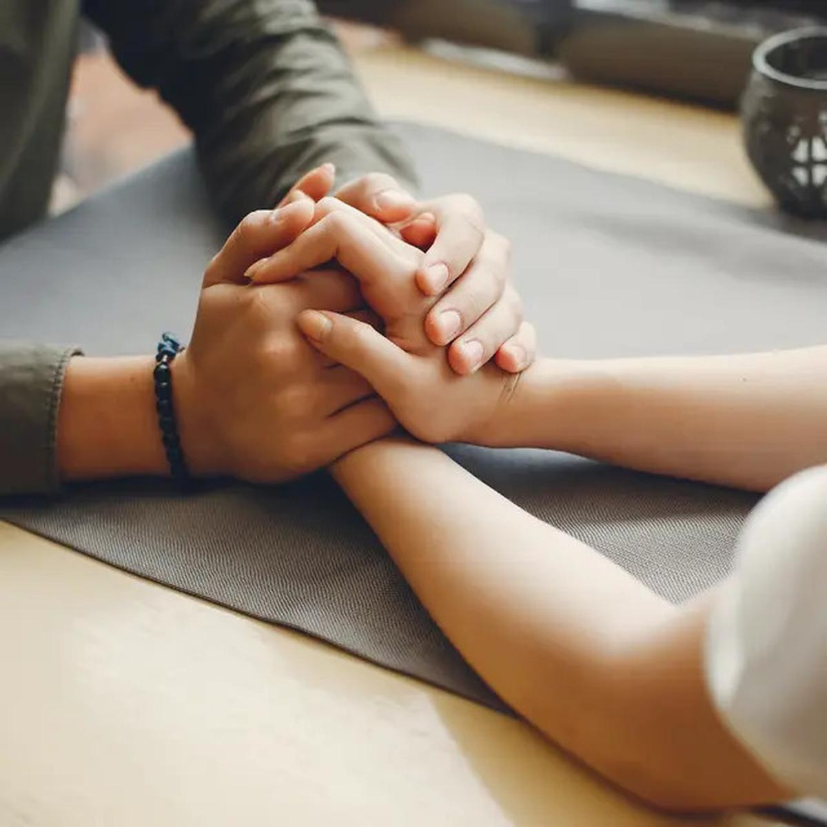 Membangun Hubungan Kuat, Ini 8 Kebiasaan yang Membuat Cinta Bertahan Lama