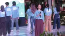 Pertunjukan musikal ini menjadi bagian dari rangkaian Hari Perumahan Nasional. Tampak para pemain bersiap melakukan aksi teatrikal Home Sweet Loan The Musical di Taman Literasi Martha Tiahahu, Jakarta. (KLY/Budy Santoso)