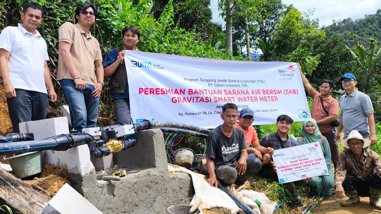 Telkom Salurkan Bantuan Sanitasi Air Bersih ke 232 Lokasi di Indonesia