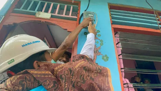 PLN operasikan 10 Pembangkit Listrik Tenaga Surya (PLTS) yang tersebar di Kabupaten Raja Ampat, Papua Barat.