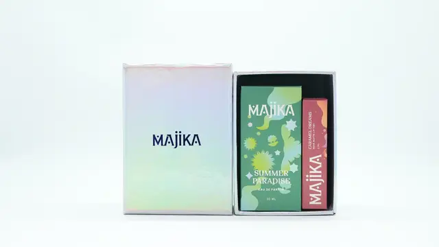 MAJIKA.