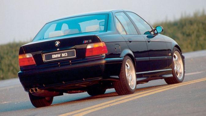 BMW M3 (E36). (Populer Mechanics)