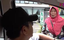 Ibu Oneng Tukang Combro Bahagia Anaknya Ingin Dilamar Oleh Dedi Mulyadi 'Saya Lagi Cari Istri, Cantik Enggak Anaknya