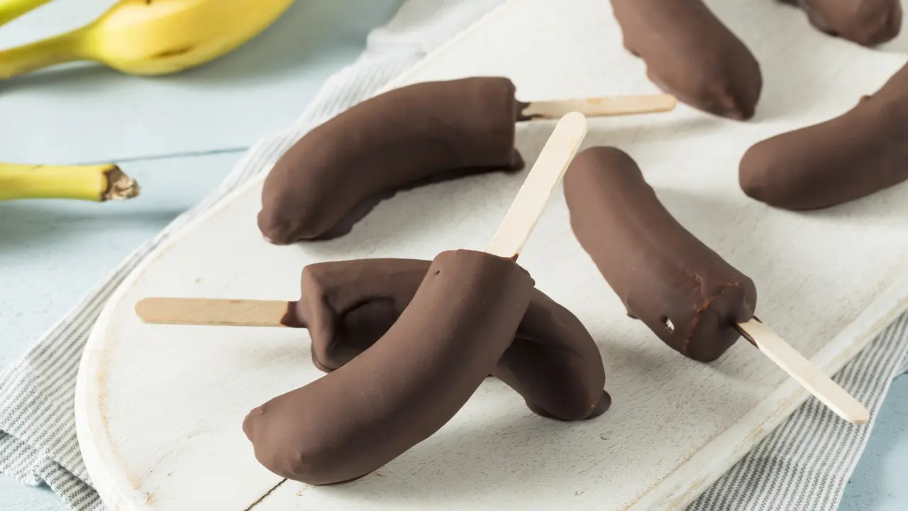 pisang coklat beku