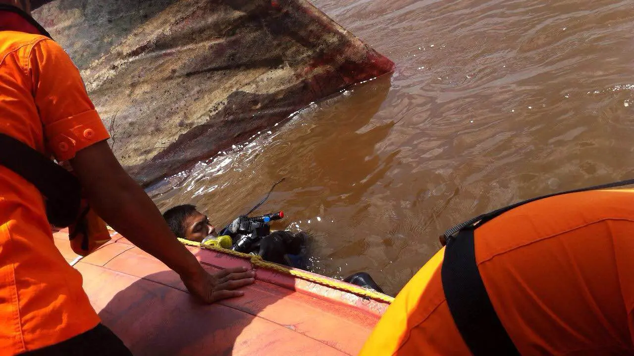 Kapal Tenggelam di Perairan Muara Jungkat, 1 Penumpang Hilang