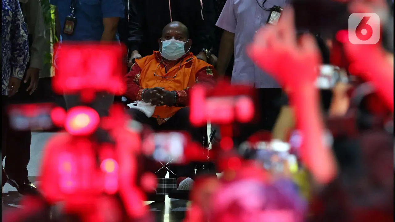 Gubernur Papua nonaktif Lukas Enembe Resmi Huni Rutan KPK