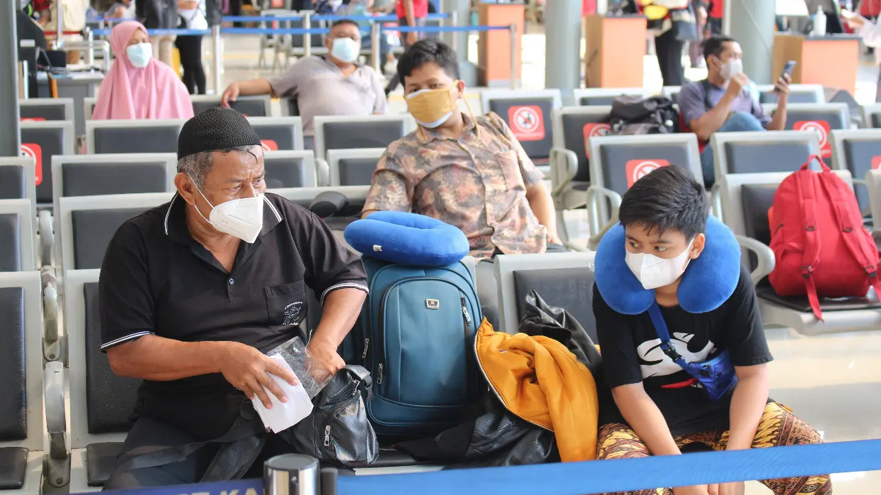 Mulai Hari Ini, Stasiun Gambir dan Pasar Senen Layani Test PCR Khusus Penumpang