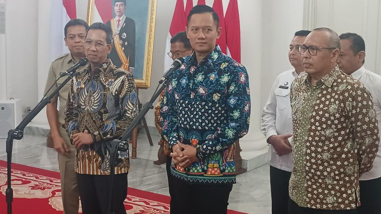 VIDEO: AHY Lapor Jokowi Ajak Polisi 'Bertempur' Menangkan Kasus Hotel Sultan